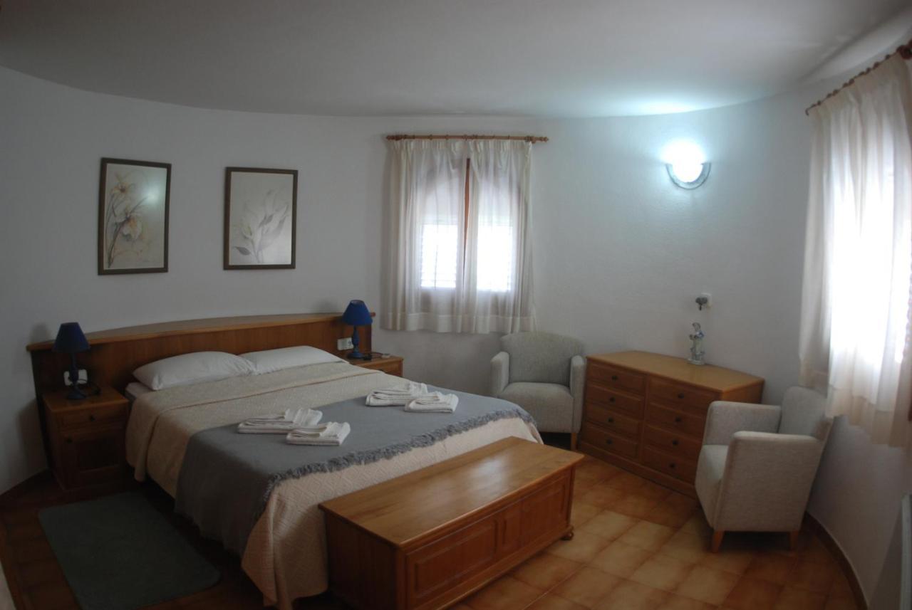 Villa Pinato Cala Llonga (Ibiza)